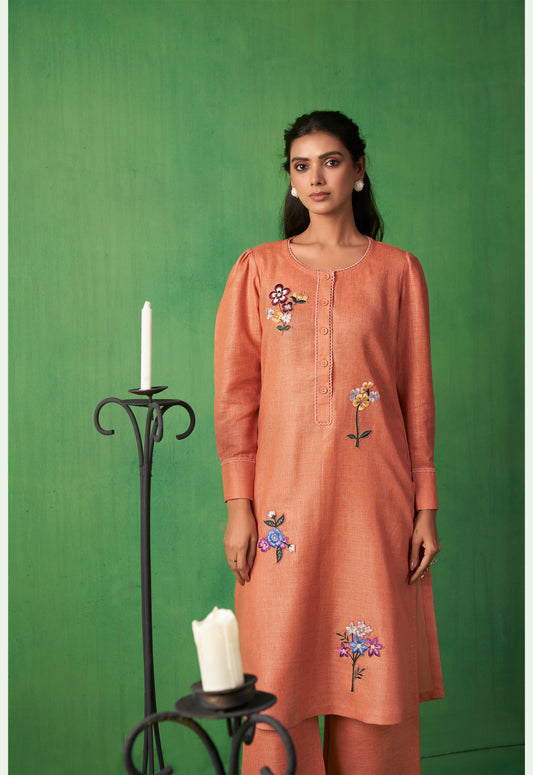 Dhanak – Terracotta Bloom